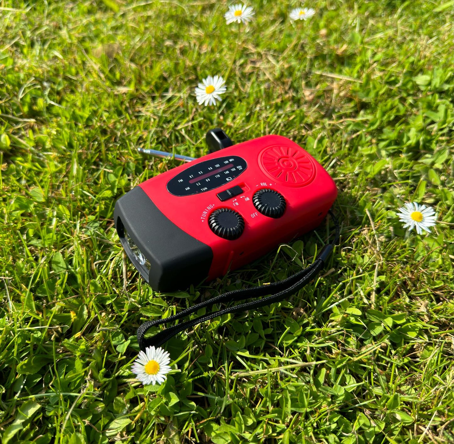 Noodradio op Zonne-energie met Zwengel - Draagbare Dynamoradio met Powerbank & Led Zaklamp