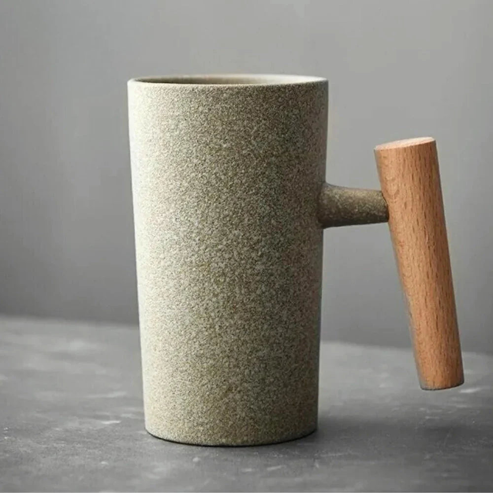 Noordse Design Mok - Minimalistische Mok van Keramiek met Houten Handvat