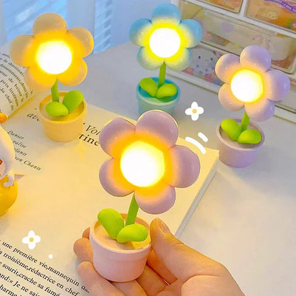 Leuke Bloem Nachtlamp voor Kinderen - Led Tafellamp in Bloemmotief voor de Kinderkamer