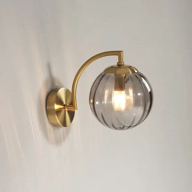 Elegante Wandlamp met Glazen Ontwerp
