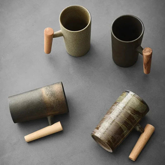 Noordse Design Mok - Minimalistische Mok van Keramiek met Houten Handvat