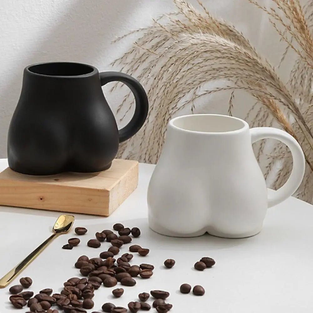 Koffiekopje met Vrouwelijke Rondingen