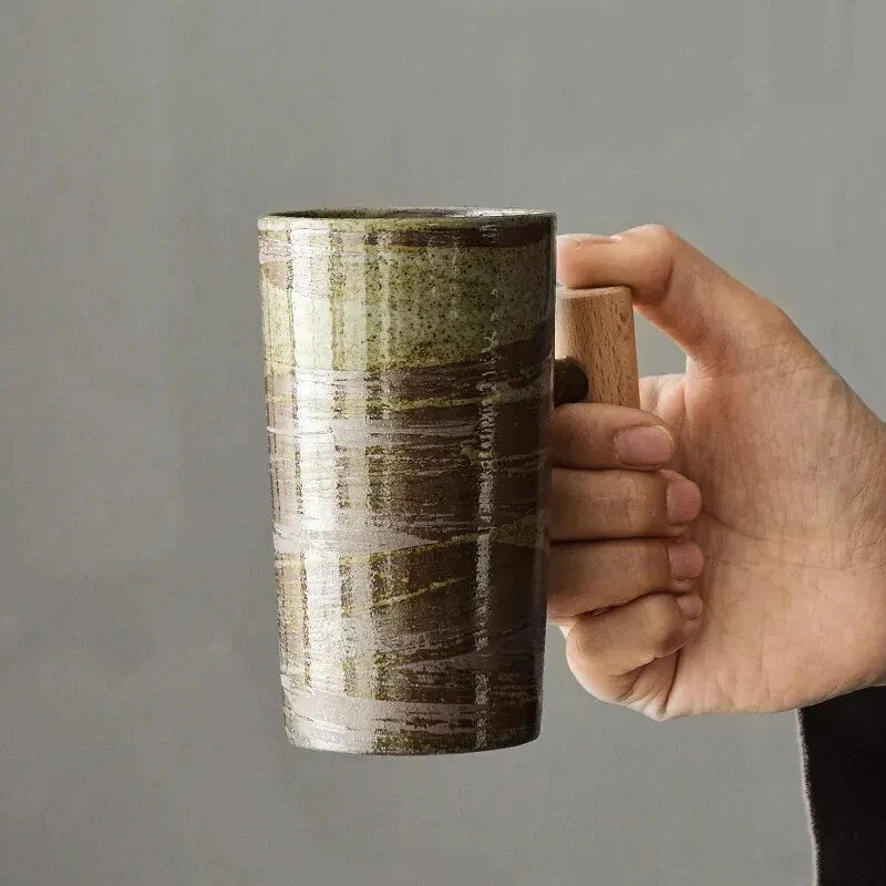 Noordse Design Mok - Minimalistische Mok van Keramiek met Houten Handvat