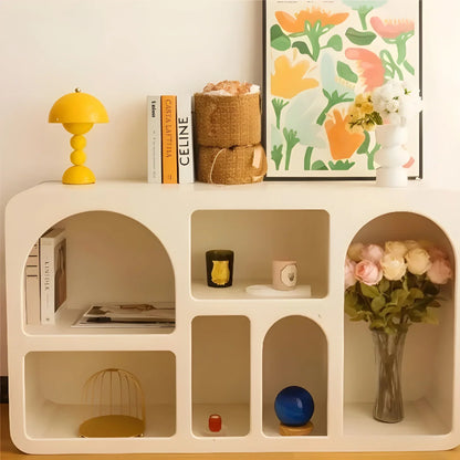 Moderne Tafellamp in Scandinavisch Ontwerp met Gouden Accenten